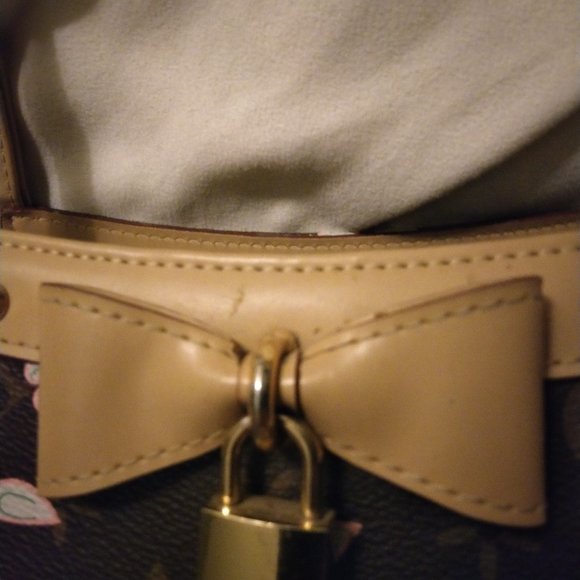 Cute Handbag - Picture 3 of 14